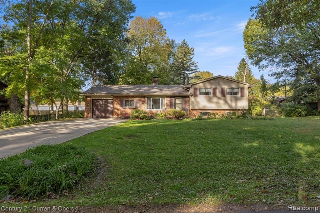 Property Photo: 3324 Maple Drive MI 48197
