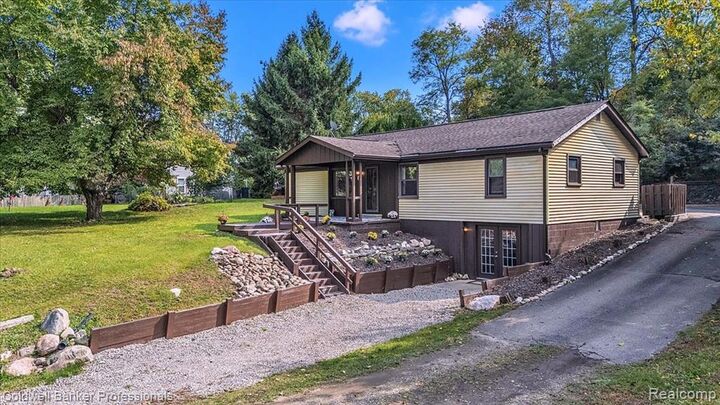Property Photo:  2281 Judah Road  MI 48359 