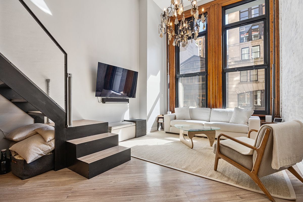 Property Photo:  250 Mercer Street C-205  NY 10012 