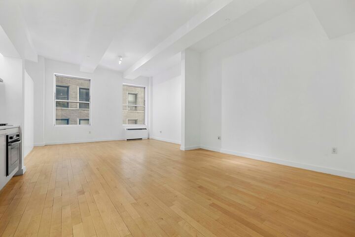 Property Photo: 15 Broad Street 822 NY 10005