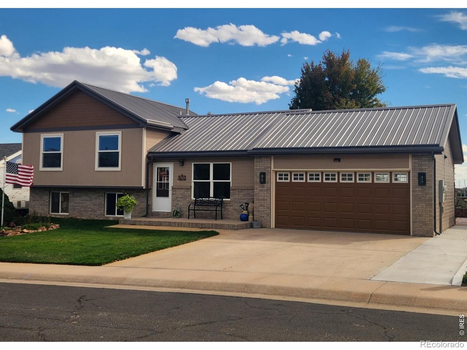 Property Photo:  606 Elder Street  CO 80644 