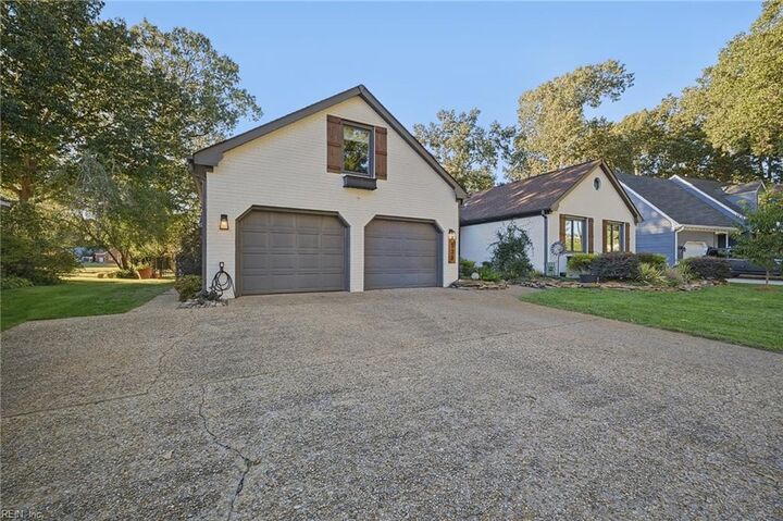 Property Photo: 530 San Pedro Dr VA 23322