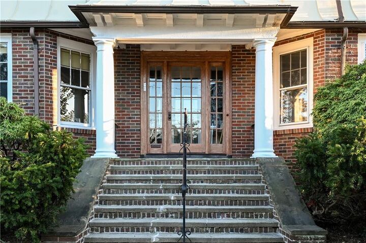 Property Photo:  56 Windsor Road  RI 02905 