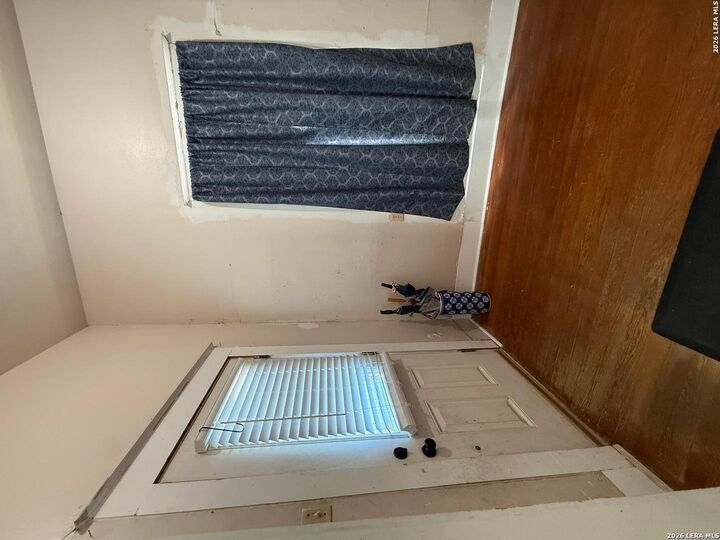 Property Photo:  219 Upson St  TX 78212 