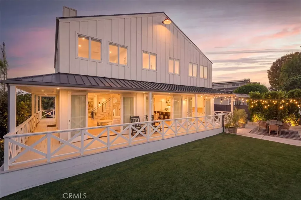 Property Photo:  7400 W 80th Street  CA 90045 