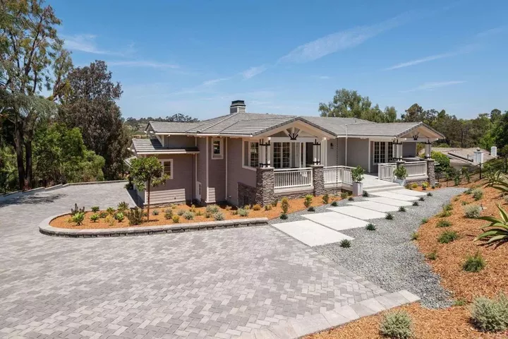 Property Photo:  5754 Loma Verde  CA 92067 
