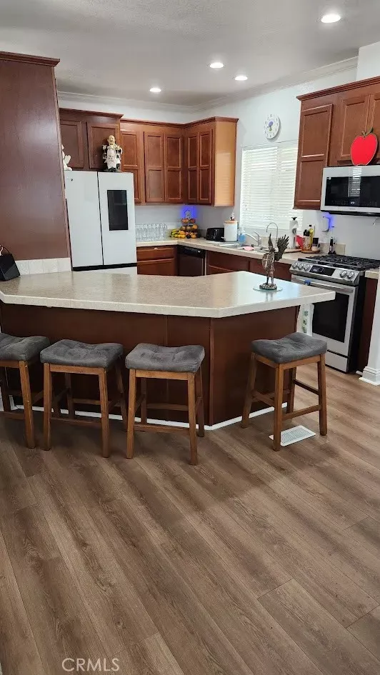 Property Photo:  11730 Whittier Blvd 27  CA 90601 