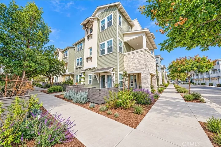 Property Photo:  5690 Surfrider Way 105  CA 93117 