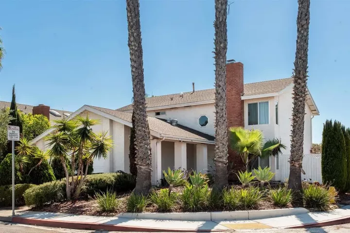 Property Photo:  6335 Hannon Court  CA 92117 