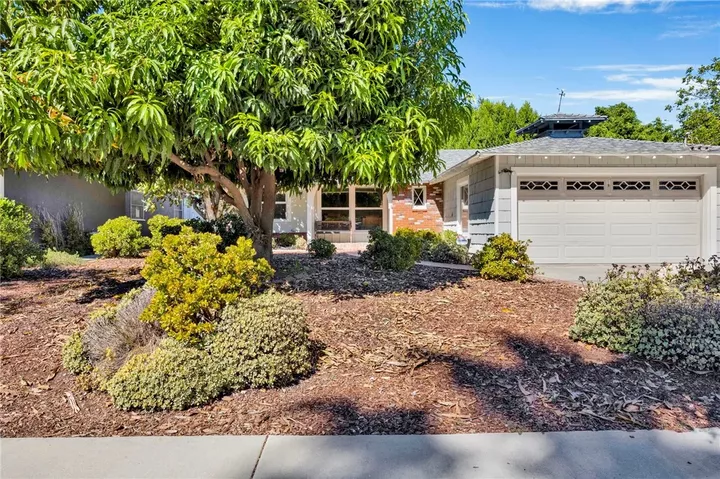 Property Photo:  14013 Cohasset Street  CA 91405 