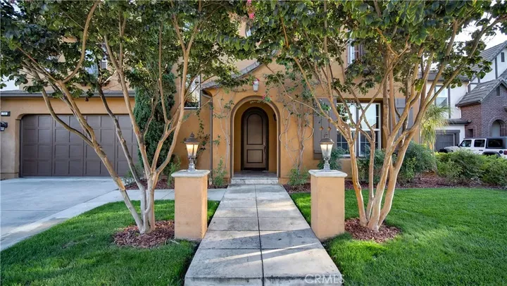 Property Photo:  780 W Aster Place  CA 92706 