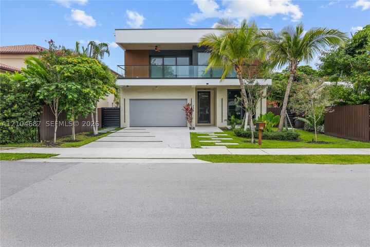 Property Photo:  436 NE 10th Ave  FL 33301 