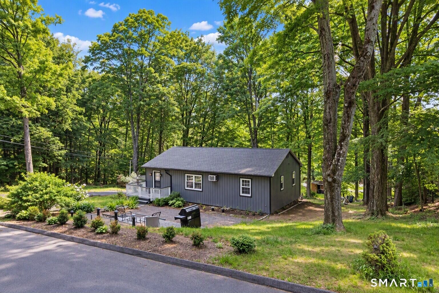 Property Photo:  10 Brook Drive  CT 06812 