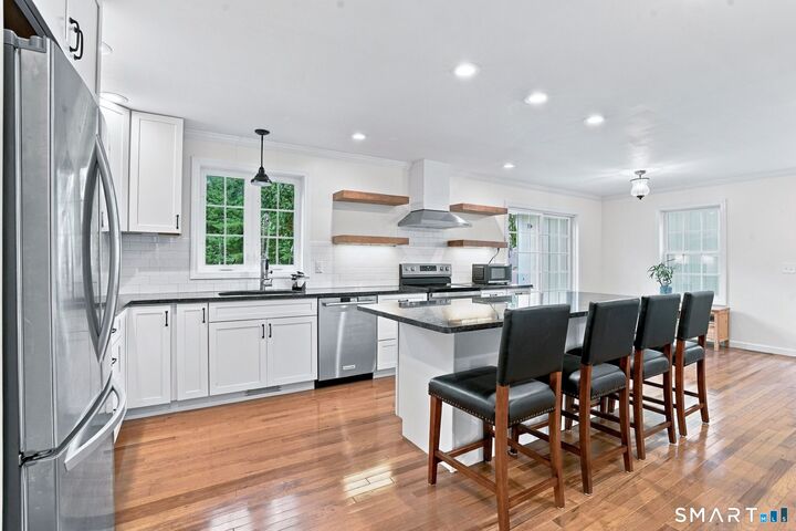 Property Photo:  20 Park Drive  CT 06235 