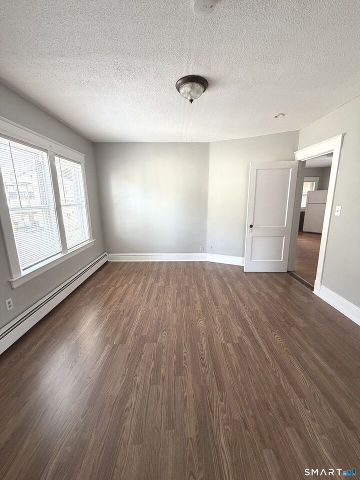 Property Photo:  25 Arnold Street 3  CT 06106 