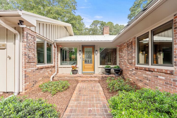 Property Photo:  191 Dale Drive  SC 29307 