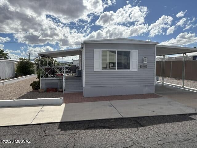 Property Photo: 5831 W Flying W Street AZ 85713