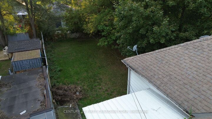 Property Photo: 31 Adelaide Street S Main ON N5Z 3K1