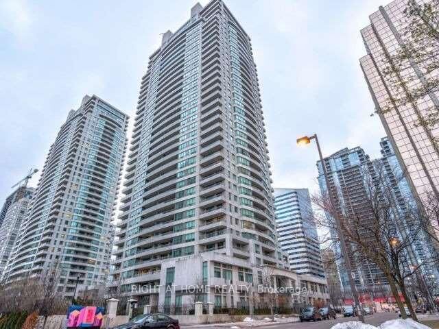 Property Photo: 23 Hollywood Avenue 2501 ON M4L 2K4