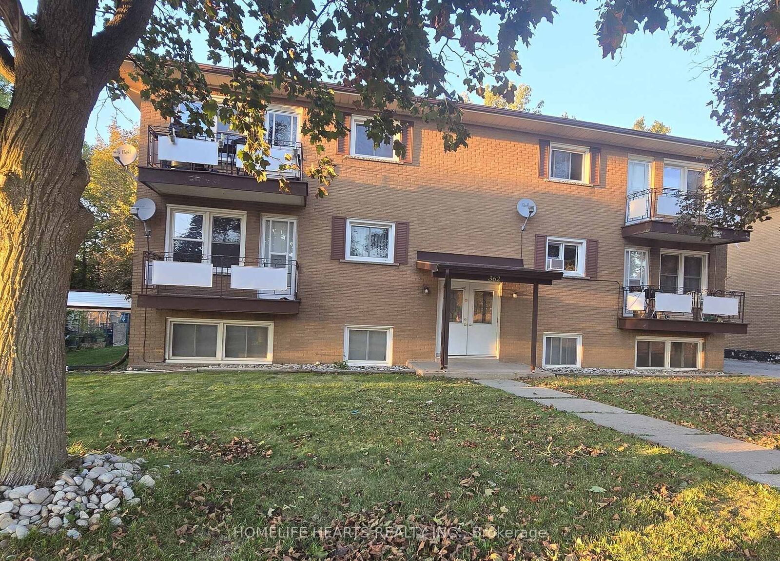 Property Photo:  362 Grey Street 3  ON N3S 4X4 