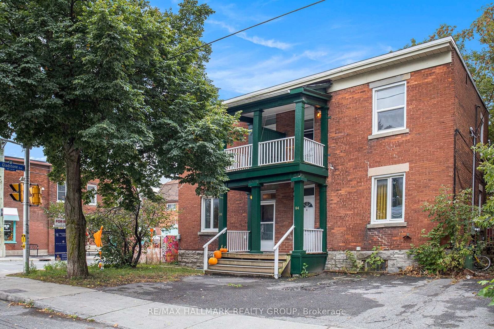 Property Photo:  94 Fairmont Avenue 3  ON K1Y 1X5 