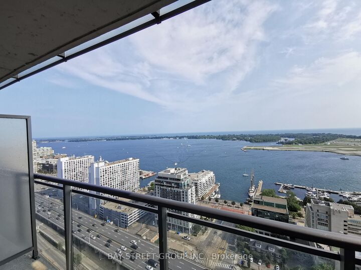 Property Photo: 11 Brunel Court 3912 ON M5V 3Y3