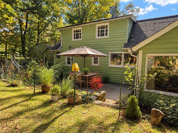 Property Photo:  201 Woodland Dr  PA 16105 