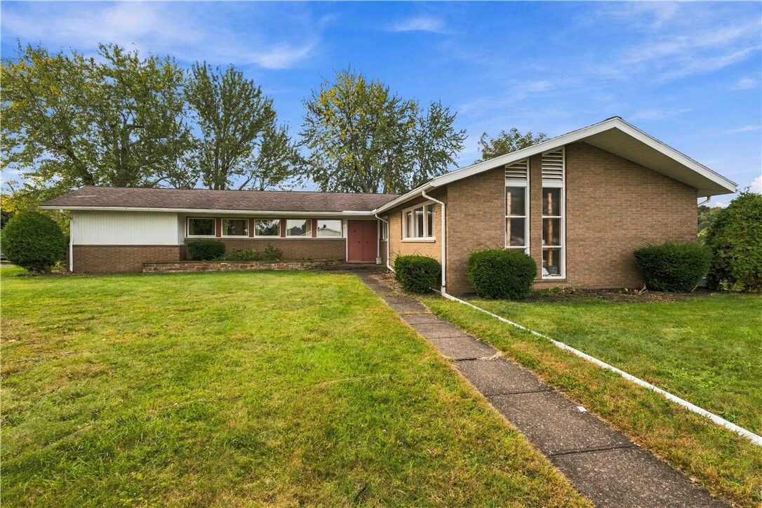 Property Photo: 41 Seanor St PA 15644