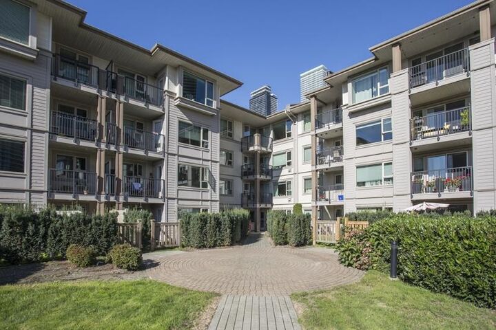 Property Photo:  4728 Dawson Street 313  BC V5C 0A9 