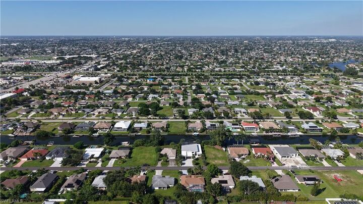 Property Photo:  209 SE 28th Ter  FL 33904 