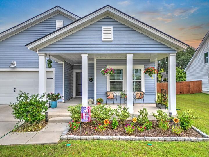 Property Photo:  66 Red Bluff Street  SC 29483 