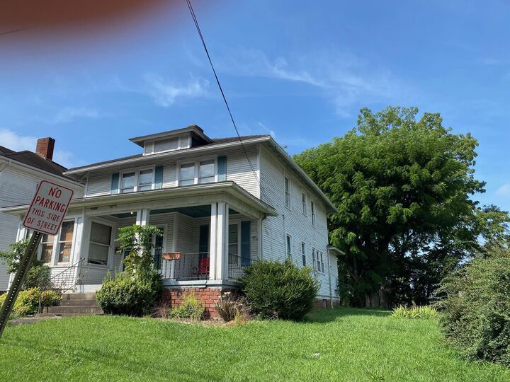 Property Photo: 1627 Linden Avenue OH 45662