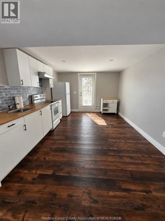 Property Photo: 149 Lane Street Lower ON M8M 0B1