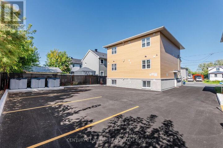 Property Photo:  1234 Cumberland Street C  ON K6J 4K5 