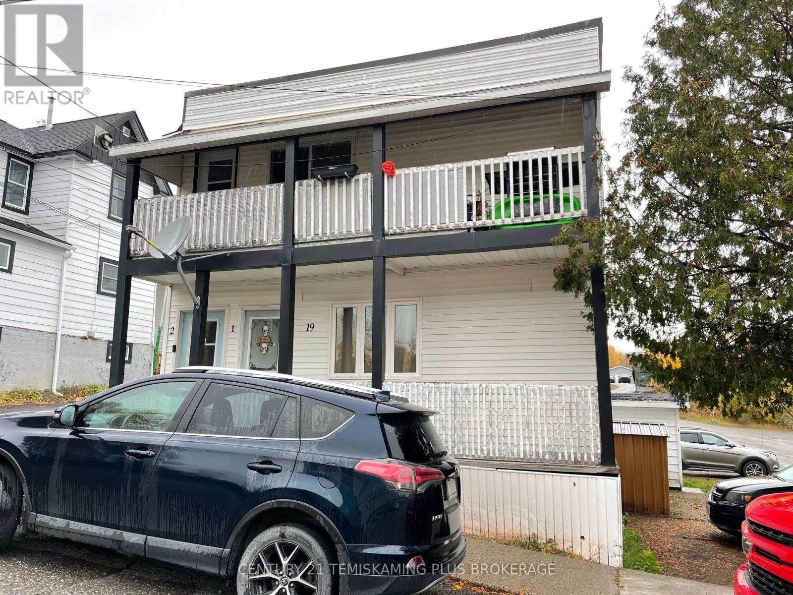Property Photo:  19 Prospect Avenue  ON P0J 1C0 