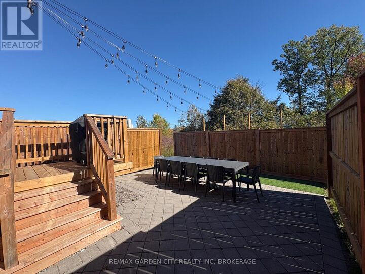 Property Photo: 7460 Baycrest ON L2G 7V7