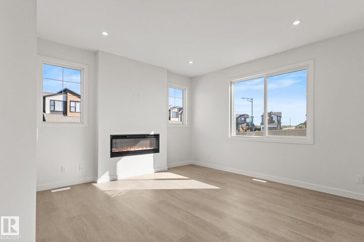 Property Photo:  2503 Muckleplum Court SW  AB T6X 3K1 