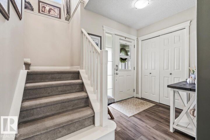 Property Photo:  104 Becker Crescent  AB T8L 0C2 