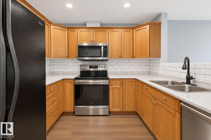 Property Photo:  12110 106 Avenue NW 101  AB T5N 4R9 