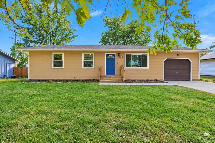 Property Photo: 2149 Griffith Terrace KS 66502