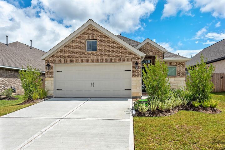 Property Photo:  1328 Wicklow Forest Street  TX 77354 
