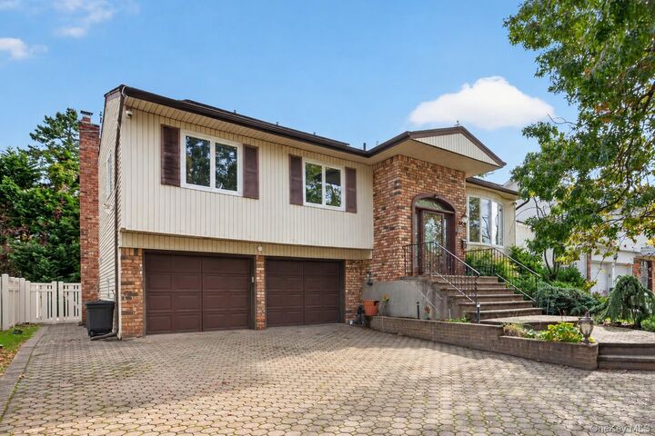 Property Photo:  23 Gale Drive  NY 11581 