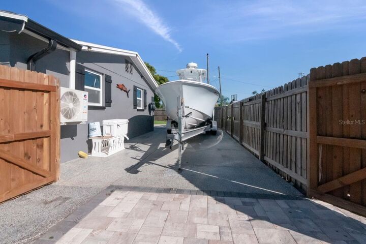 Property Photo:  5735 Mosaic Drive  FL 34690 