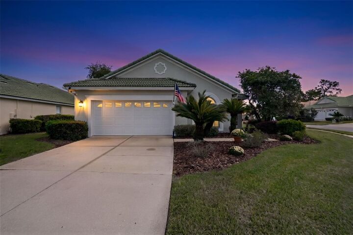 Property Photo: 338 Foxhill Drive FL 32713