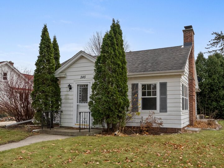 Property Photo:  545 Upper Rd  WI 53044 