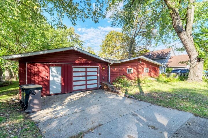Property Photo:  9237 Van Emmon Road  IL 60560 