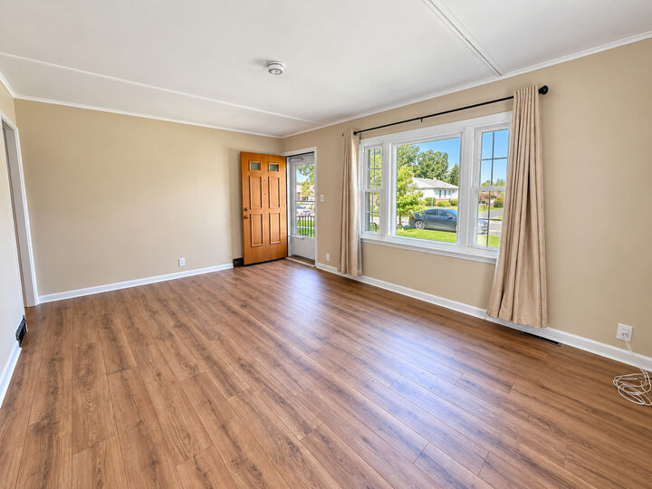 Property Photo: 1813 Fargo Avenue IL 60018