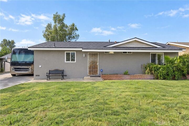 Property Photo:  11960 Vivienda Court  CA 92313 