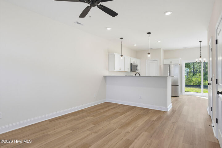 Property Photo:  727 Cross Bridge Way  NC 28460 