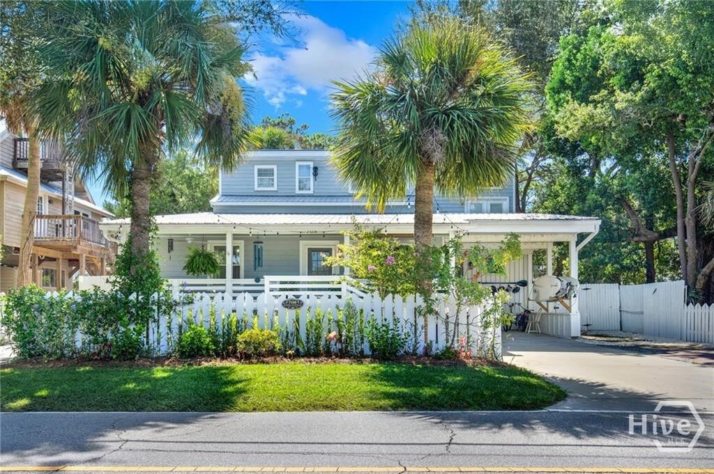 Property Photo:  708 Jones Avenue  GA 31328 
